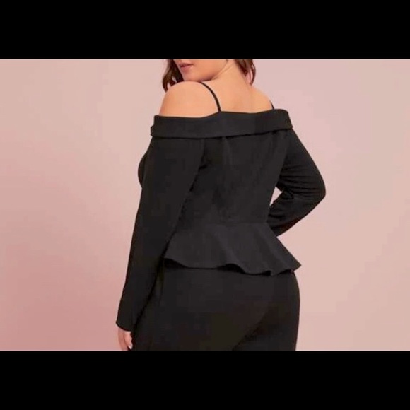 Plus - NWOT - Off The Shoulder Blouse - 1X - Picture 2 of 5